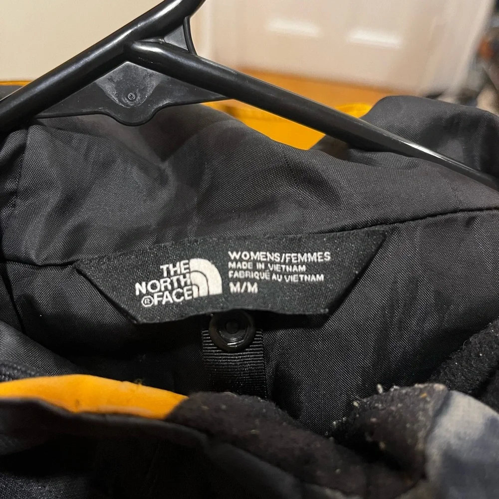 The North Face Arrowood Triclimate mustard/black jacket, outer shell - Picture 4 of 4